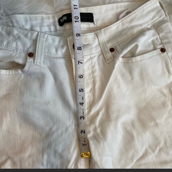 Levi’s White Skinny Legging Jeans - Picture 8 of 10